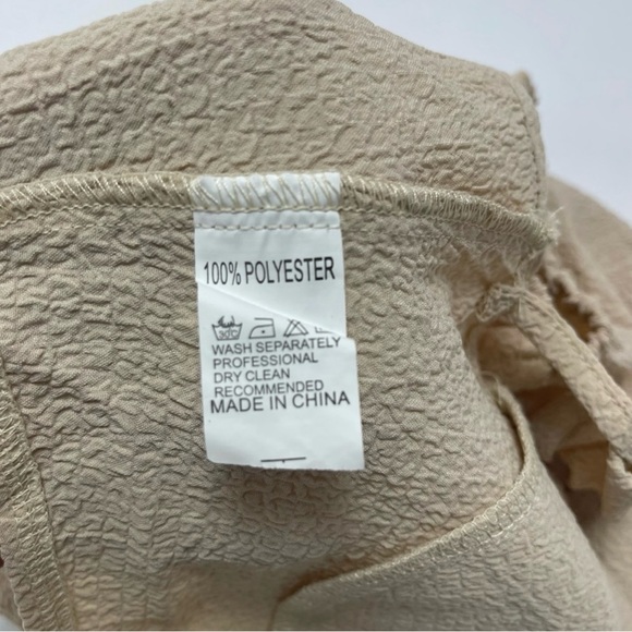 Button Detail Cropped Top - Picture 7 of 7